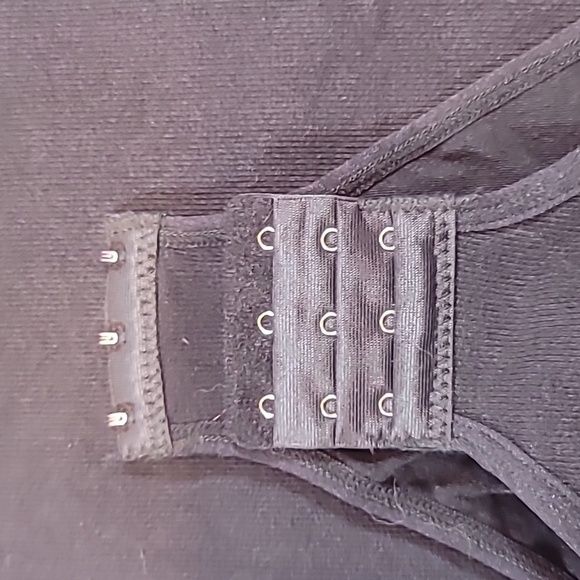 0761. NWOTs ~ Franato ~ XXL ~ Body Slimmer ~  Compression Garment ~ Adjustable - Picture 9 of 10